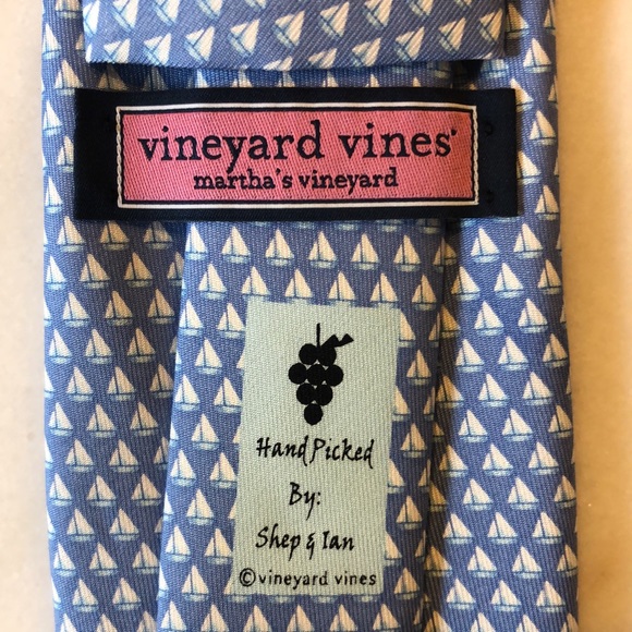 Vineyard Vines Tie - Picture 3 of 3